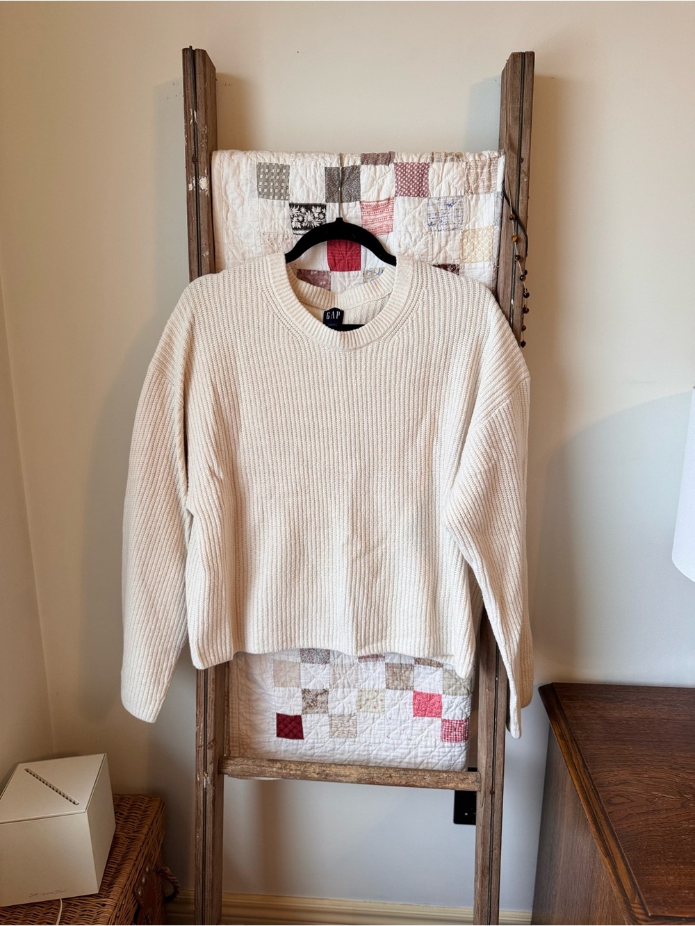 GAP Women's Cream Ribbed Crewneck Sweater